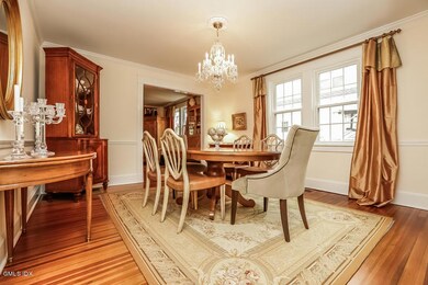 008-Dining_Room-973779-mls