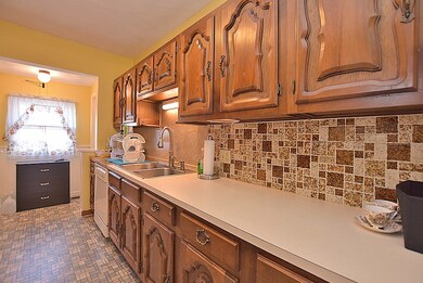 141 Sabin St, Pawtucket, RI 02860 - photo 4