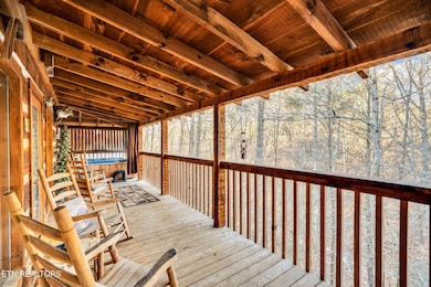 2784 Mountain View Cir, Sevierville, TN 37862 - photo 5