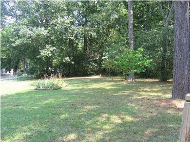 2413 Leigh Dr, Center Point, AL 35215 - photo 2
