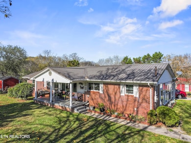 3856 Niles Ferry Rd, Greenback, TN 37742 - photo 2