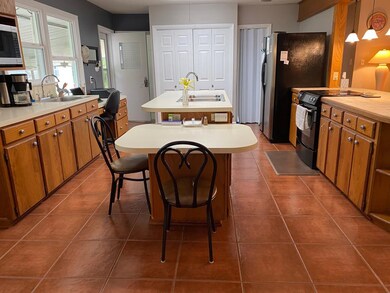 615 West Ave N, McComb, MS 39648 - photo 2