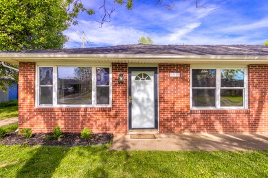 1911 Timbercrest Dr, Columbus, IN 47203 - photo 4