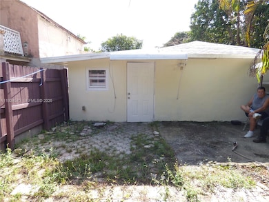 408 NW 97th St, Miami, FL 33150 - photo 6