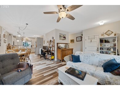 Living Room/Dining Room