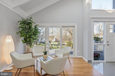 9333 Raintree Rd, Burke, VA 22015 - photo 5