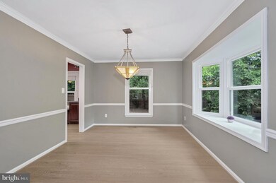 8454 Hunt Valley Dr, Vienna, VA 22182 - photo 6