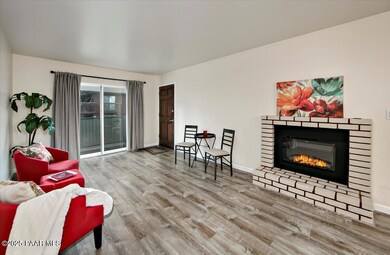 717 S Granite St unit 4, Prescott, AZ 86303 - photo 7