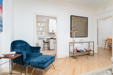 50 Commonwealth Ave unit 605, Boston, MA 02116 - photo 4