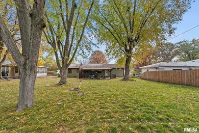 7 Rodeo Ct, Davenport, IA 52806 - photo 4