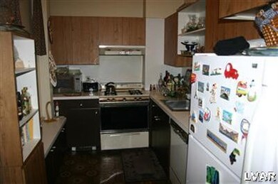 215 E Church St unit 1, Bethlehem, PA 18018 - photo 5