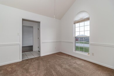 4406 SILVERTON RD MINI (c)--2