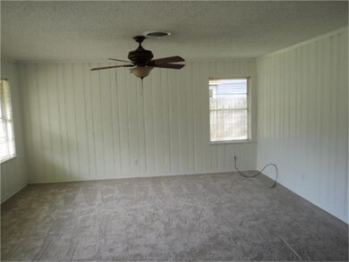 431 W 32nd St, Houston, TX 77018 - photo 2