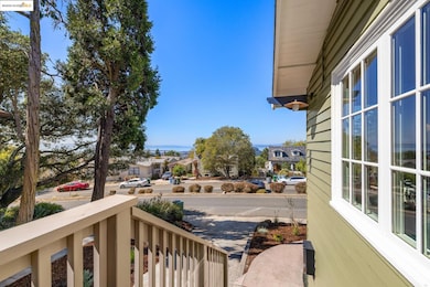 581 Arlington Ave, Berkeley, CA 94707 - photo 3