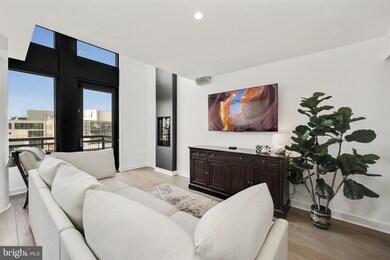 Ventana unit 1107, Washington, DC 20004 - photo 4