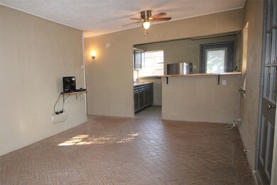 7526 Moline St, Houston, TX 77087 - photo 4