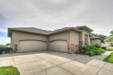 mls 9803 Hazeltine ext 04