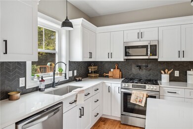 179 Canfield Ave, Warwick, RI 02889 - photo 3