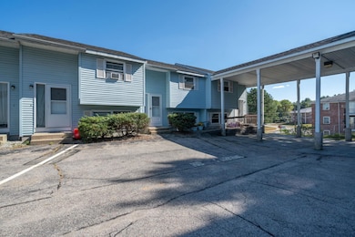 186 Dunbarton Rd unit 13, Manchester, NH 03102 - photo 2