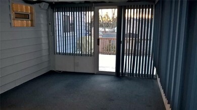SUNROOM TO DECK