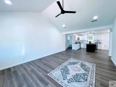 127 Val Verde Trail, Wake Village, TX 75501 - photo 5