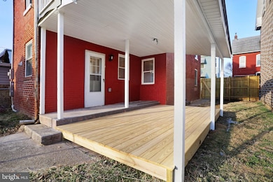 521 W Church St, Hagerstown, MD 21740 - photo 2