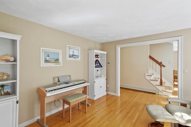 36 Bellingham St, Mendon, MA 01756 - photo 6