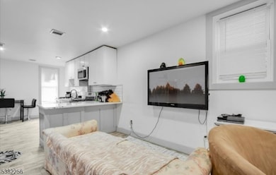 53 2nd Ave unit 2, Newark, NJ 07104 - photo 3