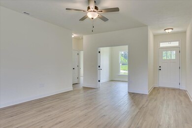 103 Orchard Cir, Edgefield, SC 29824 - photo 5