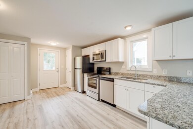 26 King St_Unit 1_Westbrook_17