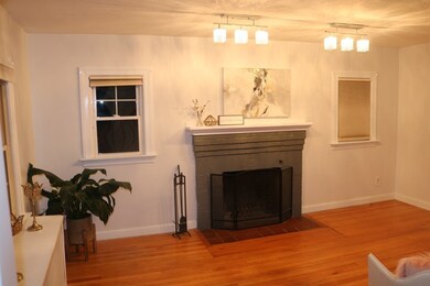 28 Walworth St, Worcester, MA 01602 - photo 5