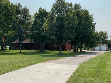 Long Driveway - Beautiful Entrance