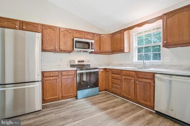 9540 Glen Ridge Dr, Laurel, MD 20723 - photo 3