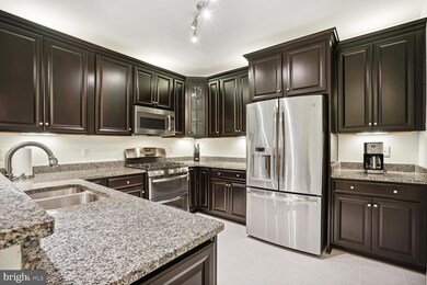 41895 Cathedral Valley Square unit A-303, Aldie, VA 20105 - photo 3