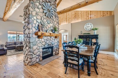 18 Dining Room