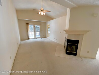 5 Living RM