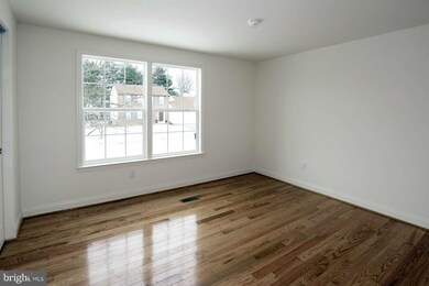 8439 Kings Meade Way, Columbia, MD 21046 - photo 6