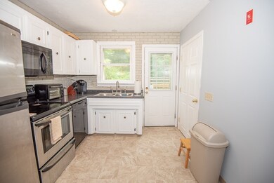 550 Pine St, Leicester, MA 01524 - photo 4