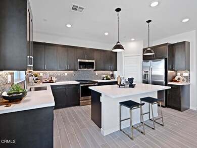 111 Yellow Birch Ln, Piru, CA 93040 - photo 3