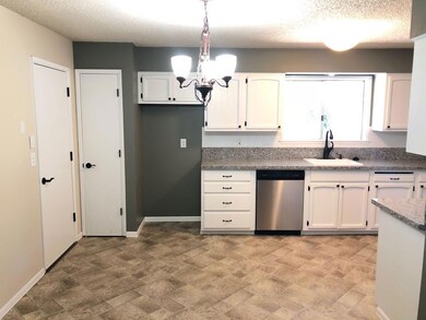 1779 Hamilton Ln, Grants Pass, OR 97527 - photo 5