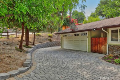 22391 Macfarlane Dr, Woodland Hills, CA 91364 - photo 4