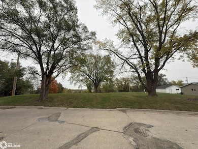 1408 Adams St, Corning, IA 50841 - photo 2