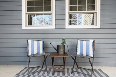 670 Pine St, Batavia, IL 60510 - photo 2