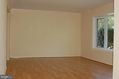 3013 Chapel View Dr, Beltsville, MD 20705 - photo 7