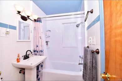 1349 Hemlock Dr, Whitehall, PA 18052 - photo 7