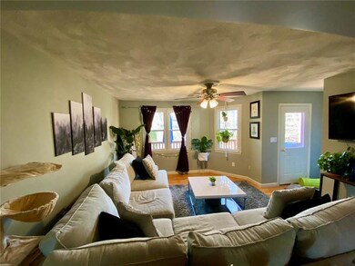 1004 Brookhaven Ln, Woonsocket, RI 02895 - photo 4