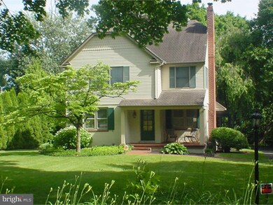 105 W Elm Ave, Langhorne, PA 19047 - photo 2