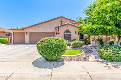 565 W Yellow Wood Ave, San Tan Valley, AZ 85140 - photo 2