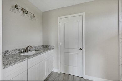 7730 Avenue I, Beasley, TX 77417 - photo 5