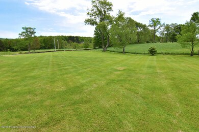 207 Joe Lick Rd unit L2A, Scott Township, PA 18447 - photo 5